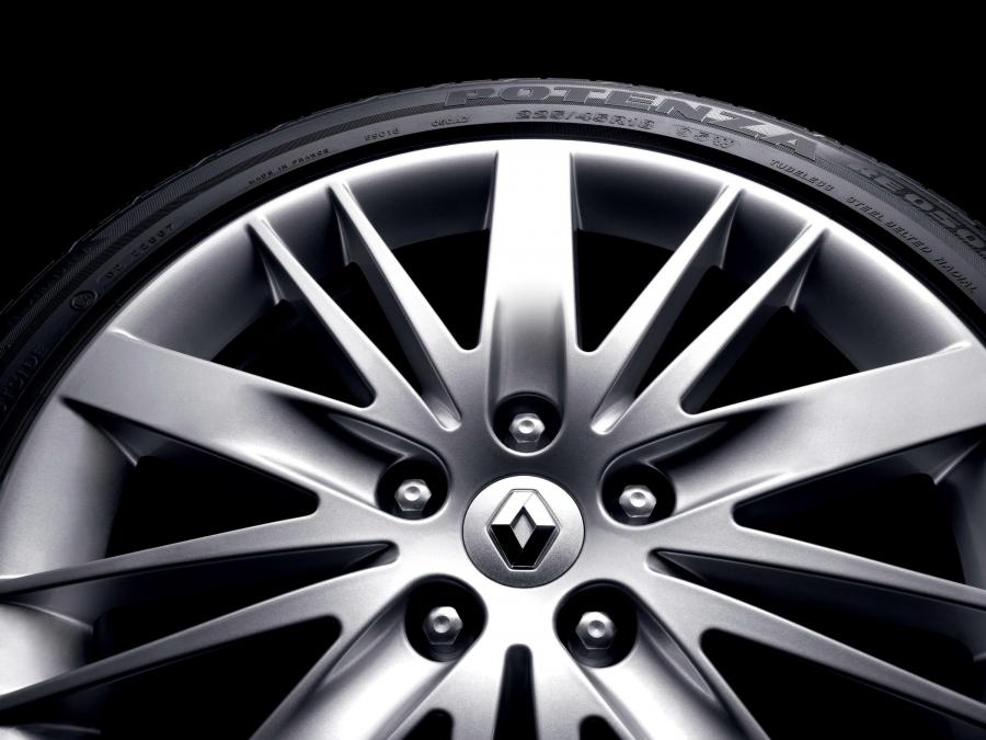  Renault Laguna GT 2008 года  (фото 33 из 62)
